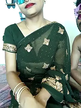 Sweet Cpl  online show from April 2026 09:05:01 AM
