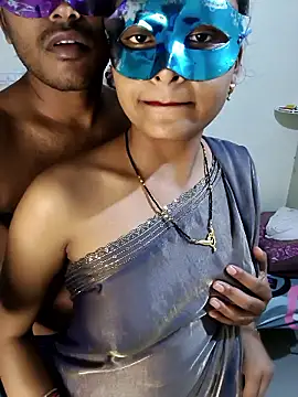 Sweet Cpl  online show from April 2026 01:40:03 PM