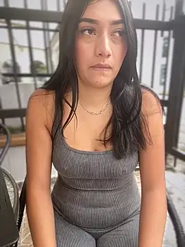 GeorgiaPink  online show from March 2026 06:17:02 PM