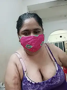 Snapshot of diyadey chatting on June 2026 07:07:02 PM diyadey online show from June 2026 07:07:02 PM