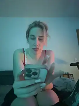 Snapshot of JuliaPrivat chatting on February 2026 09:59:02 PM JuliaPrivat online show from February 2026 09:59:02 PM