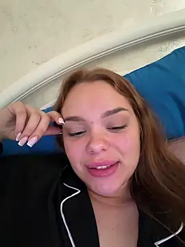 Snapshot of Kitty2490 chatting on February 2026 08:14:01 AM Kitty2490 online show from February 2026 08:14:01 AM