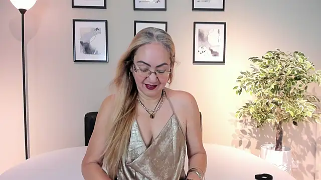 Victoria Firee online show from March 2026 12:09:02 PM