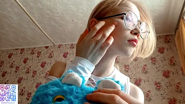 SoniqBliss online show from March 2026 07:19:01 AM