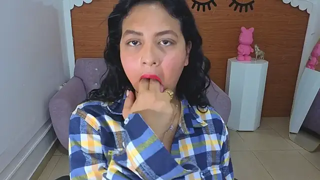 Kristen black T online show from February 2026 09:25:01 PM