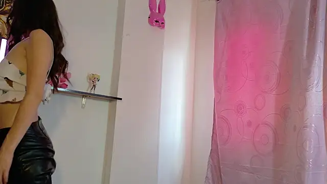 Miis Beella online show from March 2026 08:11:02 PM