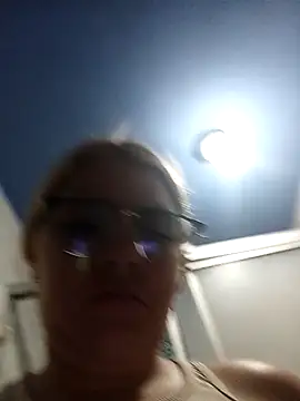 single kitten online show from March 2026 12:28:01 PM