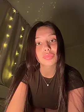 Fragile Tease online show from March 2026 03:02:01 PM