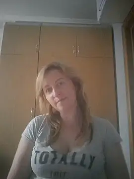 Snapshot of ChristinaYork chatting on June 2026 05:29:01 PM ChristinaYork online show from June 2026 05:29:01 PM