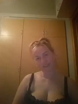 Snapshot of ChristinaYork chatting on April 2026 07:05:02 PM ChristinaYork online show from April 2026 07:05:02 PM