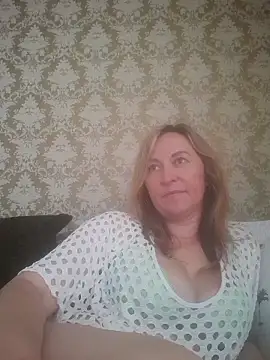 Snapshot of ChristinaYork chatting on June 2026 09:47:02 AM ChristinaYork online show from June 2026 09:47:02 AM