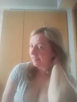Snapshot of ChristinaYork chatting on May 2026 02:31:01 PM ChristinaYork online show from May 2026 02:31:01 PM