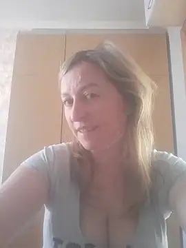 Snapshot of ChristinaYork chatting on June 2026 07:19:01 AM ChristinaYork online show from June 2026 07:19:01 AM