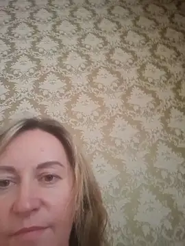 Snapshot of ChristinaYork chatting on June 2026 12:39:01 PM ChristinaYork online show from June 2026 12:39:01 PM
