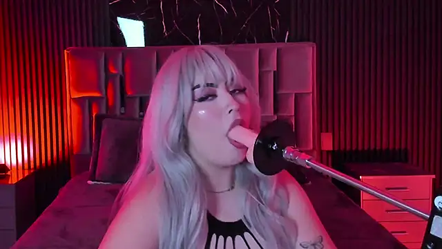 Emberrvelvet online show from March 2026 04:07:02 AM