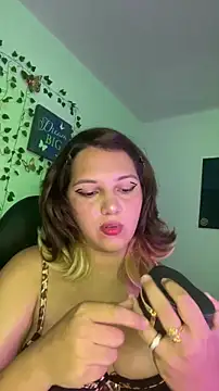 aurora bela online show from March 2026 05:00:01 AM