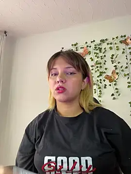 aurora bela online show from March 2026 05:13:01 PM