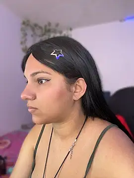 Snapshot of aurora_bela chatting on July 2026 04:50:01 PM aurora bela online show from July 2026 04:50:01 PM