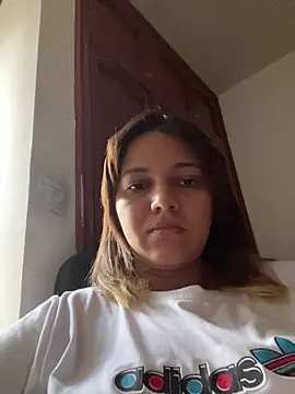 aurora bela online show from March 2026 01:15:02 PM