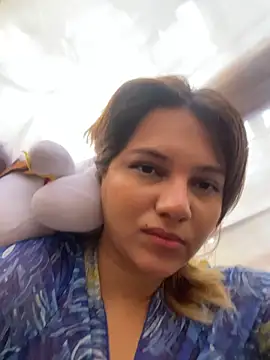 aurora bela online show from March 2026 05:57:02 PM