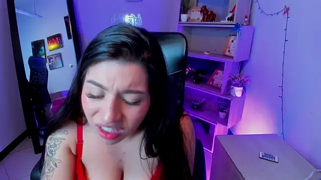 VeronicaCream  online show from March 2026 03:21:01 AM