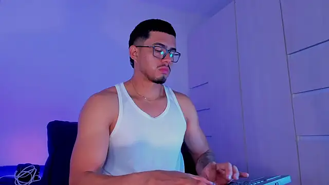 THADEO KING2 online show from April 2026 01:45:01 AM