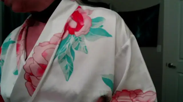Snapshot of shadowpleasures4u chatting on May 2026 10:51:02 PM shadowpleasures4u online show from May 2026 10:51:02 PM