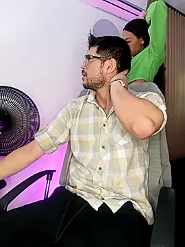 ritzabeth daniel online show from April 2026 02:35:01 AM