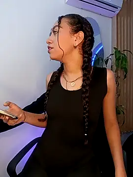 ritzabeth daniel online show from April 2026 02:30:02 AM