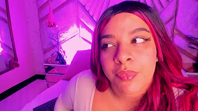 EmeelyMuller online show from May 2026 04:52:02 AM