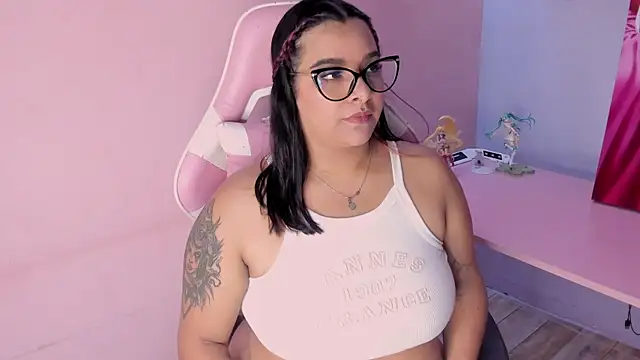 EmeelyMuller online show from March 2026 06:06:01 AM