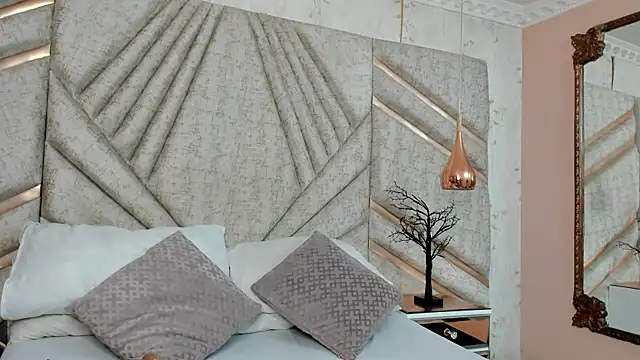 EmeelyMuller online show from April 2026 04:19:01 AM