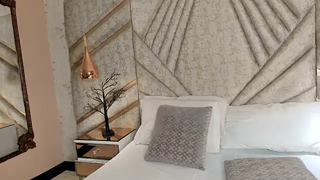 EmeelyMuller online show from April 2026 03:43:02 AM