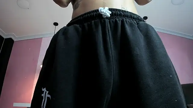 DanteLuxx online show from April 2026 02:27:02 AM