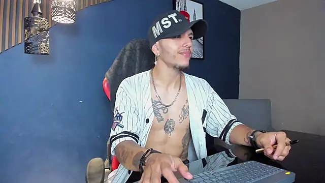 DanteLuxx online show from March 2026 02:59:02 AM