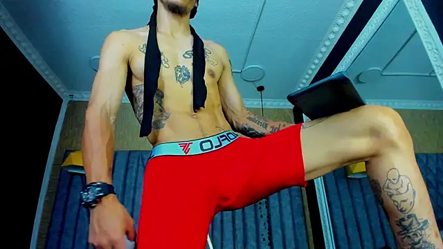 DanteLuxx online show from May 2026 10:05:01 AM