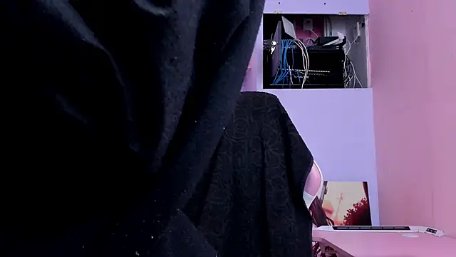 DanteLuxx online show from April 2026 03:51:01 AM