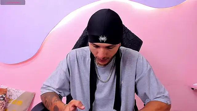 DanteLuxx online show from April 2026 04:07:02 AM