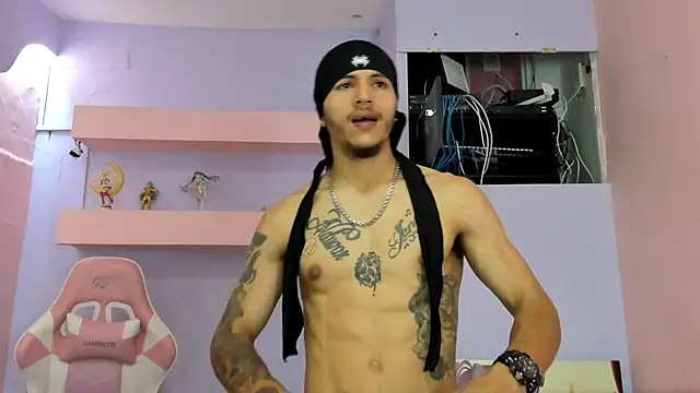 DanteLuxx online show from April 2026 03:35:02 AM