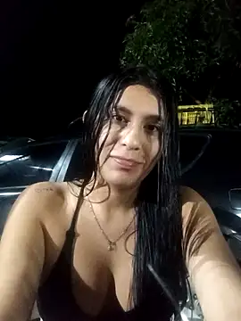 charlottte wh online show from March 2026 06:53:01 AM