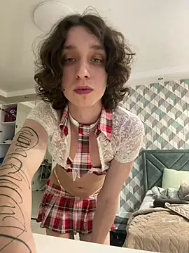 PrettylnPink  online show from May 2026 11:42:01 PM