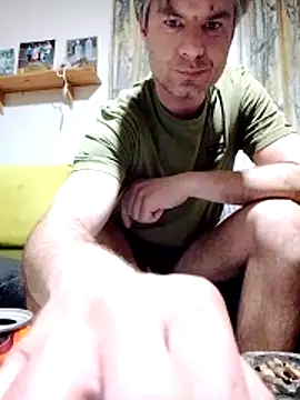 Hornybalkanmen12 online show from May 2026 06:36:02 PM
