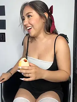 SofiBaez online show from May 2026 04:04:02 PM
