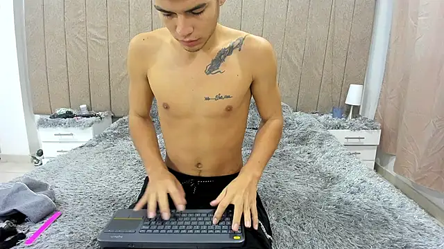 pipe hot04 online show from April 2026 02:19:01 AM