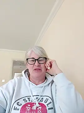 FlirtyFleur-x online show from March 2026 10:06:01 AM