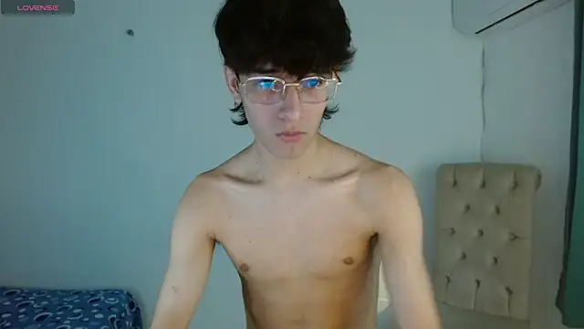 Snapshot of noah_millerx chatting on May 2026 03:54:01 AM noah millerx online show from May 2026 03:54:01 AM