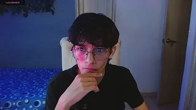 noah millerx online show from March 2026 04:50:02 AM