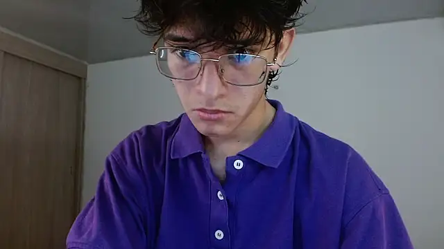 noah millerx online show from June 2026 08:14:02 PM