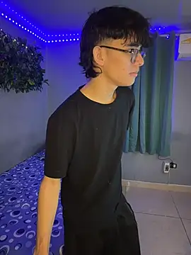 noah millerx online show from April 2026 05:42:01 AM