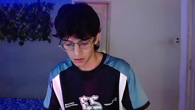 noah millerx online show from March 2026 04:39:02 AM